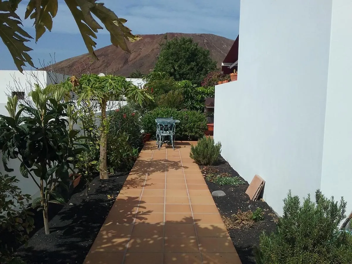 Lovely Villa Nico Playa Blanca, Hot Tub, Communal Pool