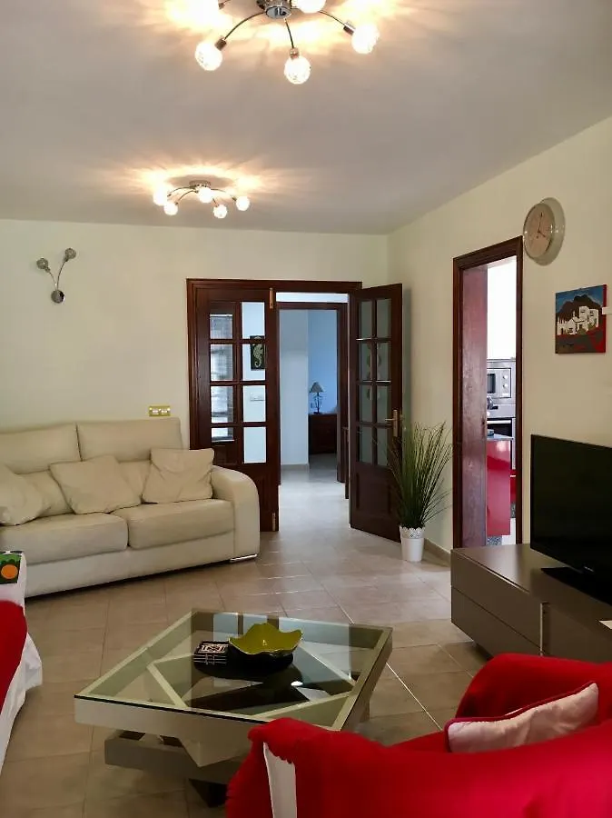 Lovely Villa Nico Playa Blanca, Hot Tub, Communal Pool 스페인
